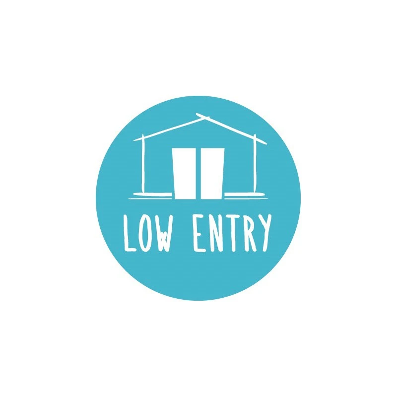 Garage 19,26m² Avec Porte Sectionnelle Motorisée Madriers 40mm SOLID 6 Garage 19,26m² Avec Porte Sectionnelle Motorisée Madriers 40mm SOLID – Image 4